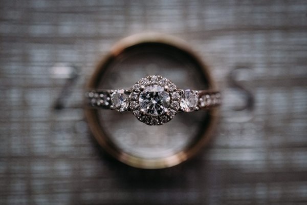 Engagement ring with wedding band