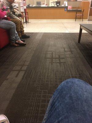 Made an appointment and still sitting in the waiting for a long time ... ridiculous