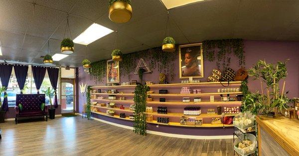 A HOLISTIC BRICK & MORTAR STORE WITH HANDMADE NATURAL AND ORGANIC PRODUCTS, MAD EWITH 100% ORGANIC INGREDIENTS