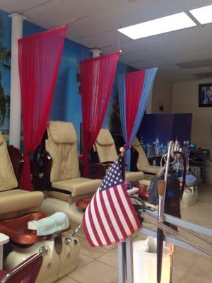 5 Pedicure Chairs