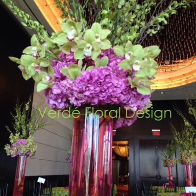 Chartreuse green and hot pink hydrangeas sets the tones of this contemporary venue. The Mandarin Oriental in New York City