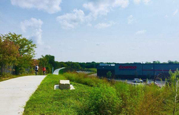 The trail behind Costco looks pretty cool, about 1.1 miles to the end (one way).   8/18/18