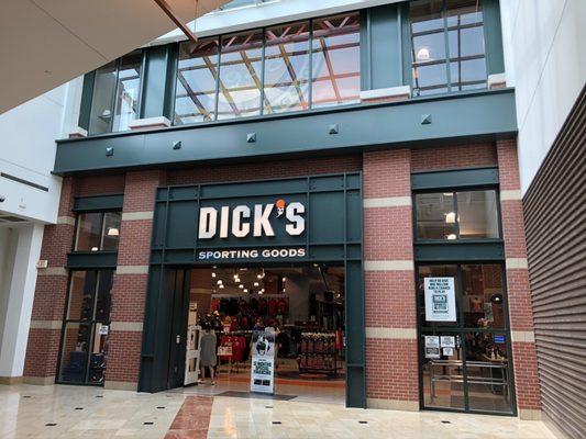 DICK'S Sporting Goods