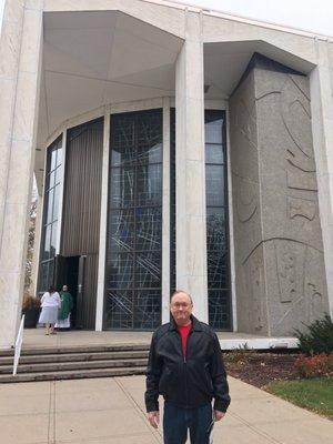 Msgr. Joseph Nemec told us that the relief work is to remind us of Jesus' tomb -- hence the Cathedral of The Risen Christ.