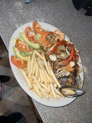 Mariscada plate