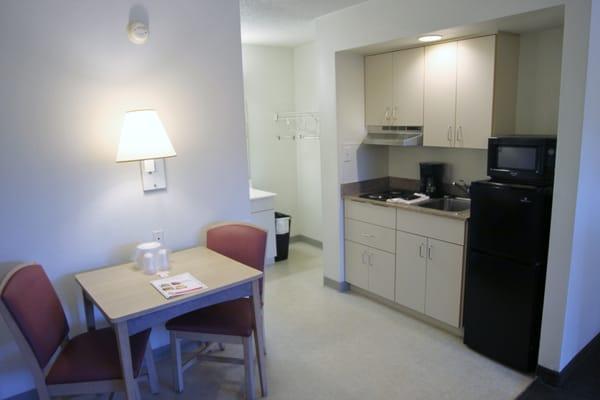 Dining area and mini kitchen