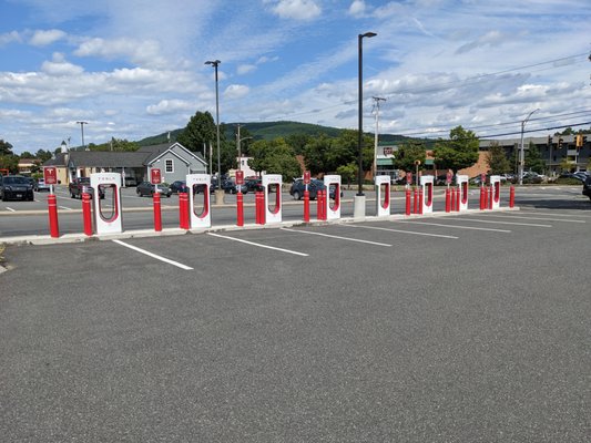 Tesla Supercharger, Brattleboro