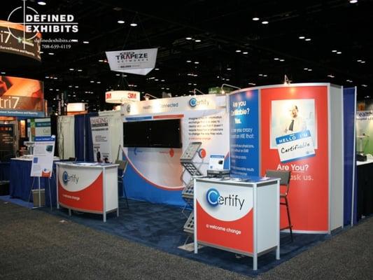 10' x 20' Corner Inline Exhibit
 definedexhibits.com