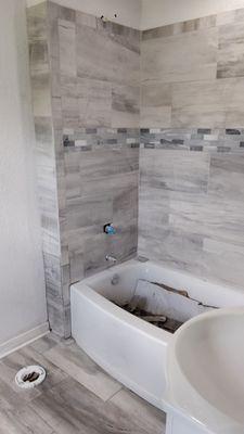 Looking to upgrade the bathroom? Look know further, get the look you're looking with James Mullis LLC..