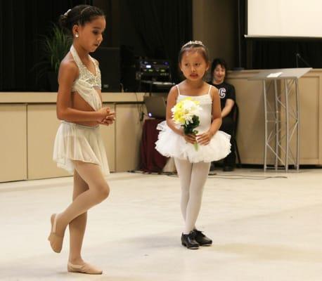 Always a treat to see older dancers helping out younger dancers.