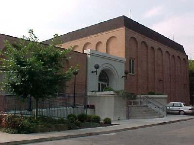 The main entrance to the Main Library faces College Street.