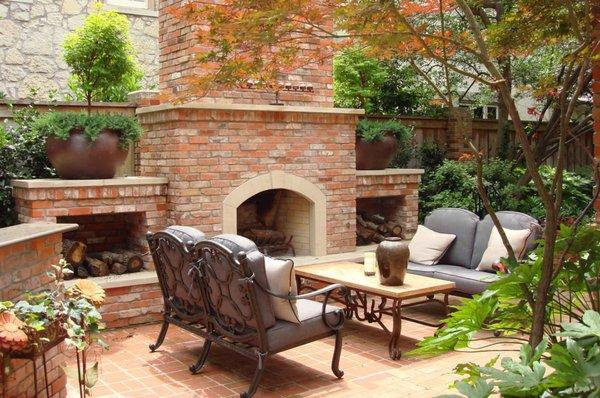 We are a full service landscape design and build firm focusing on Dallas Fort Worth (DFW), Texas.