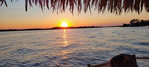 Cruisin' Tikis Lake Conroe