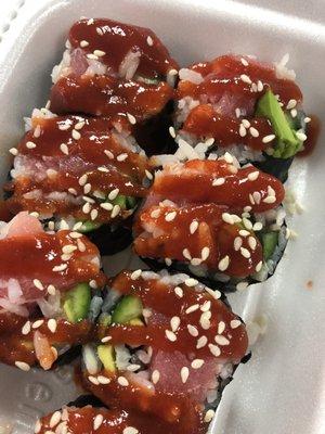 Sushi with siracha sauce