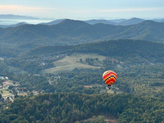 Views of the other balloon that took off with us.