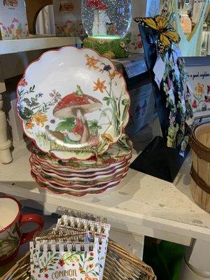 Beautiful kitchen items for Mother's Day presents!!!