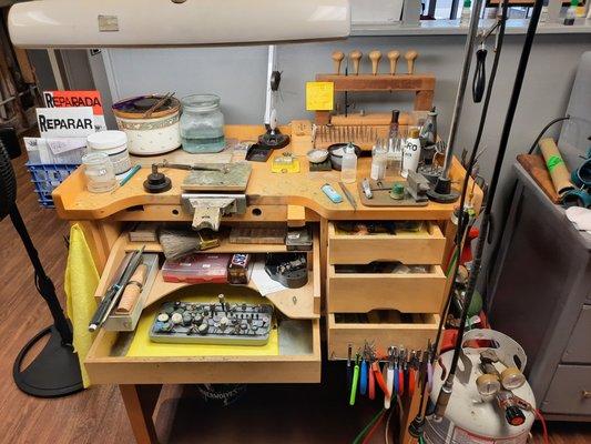 Jewelry repair bench/station.