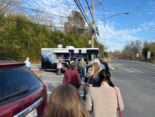 Cabin John food trucks for the win.