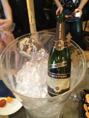 It's not a Yelp event without a bit of bubbly!