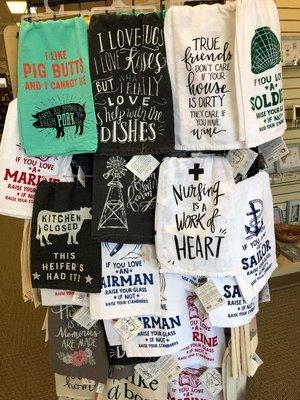 Many dishtowels to choose from!