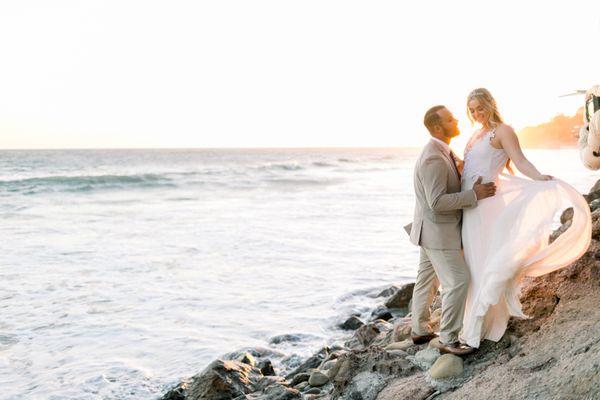 Beach wedding at Cypress Sea Cove captured by Malibu wedding photographer Lovisa Photo.