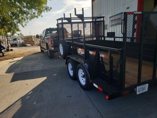 New landscaping trailer for my business "Gladys lopez and family landscaping and maintenance " great job guys