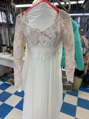 Wedding gown