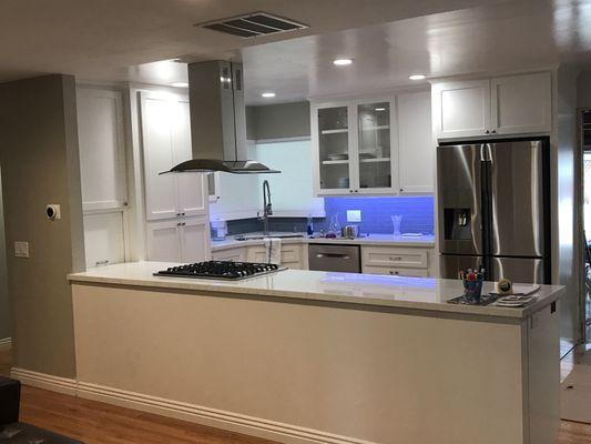 Spacious new kitchen w/ bearing wall removed