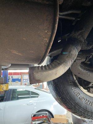 Muffler splits a part