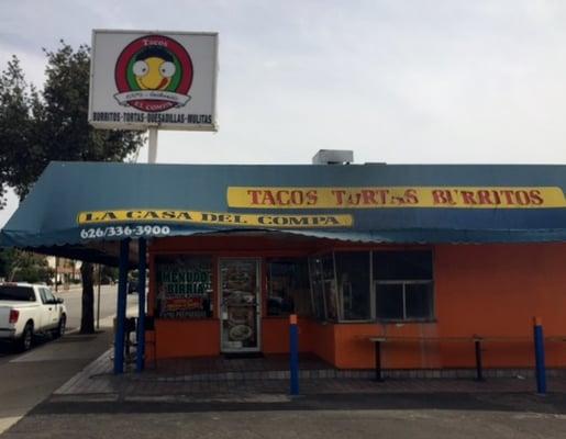 Commercial Restaurant for sale in the city of La Puente, Great visibility and includes building and business. $465,000