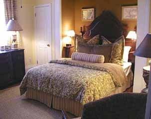 Sample La Maison Marigny guest room