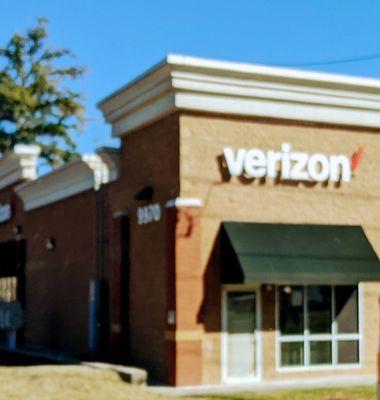 Verizon Authorized Retailer -- Cellular Sales