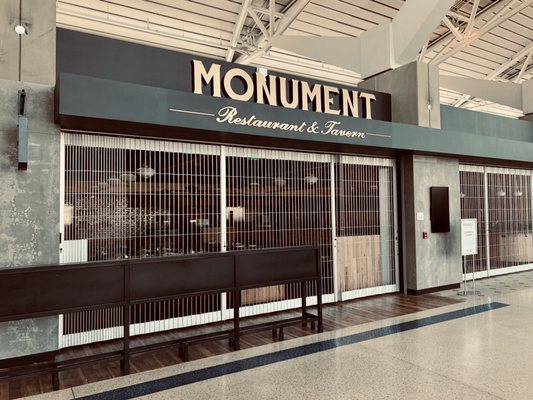 Monument Restaurant and Tavern