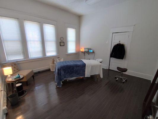 This is the room Blue Earth Massage is located in.