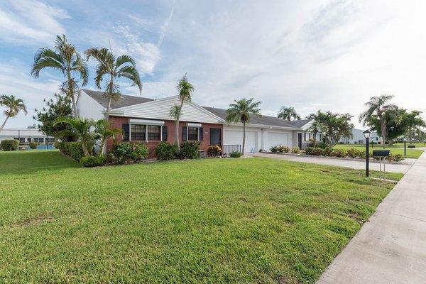 Villa available in South Fort Myers.