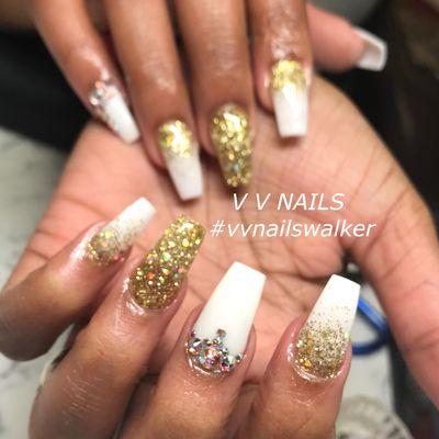 V V Nails art