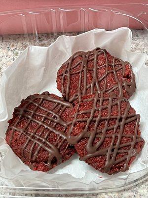 Red velvet truffle keto cookies