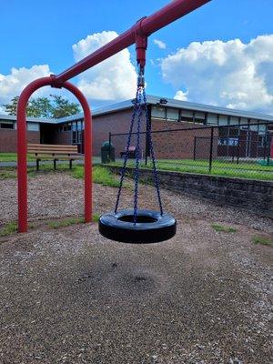 Tire swing