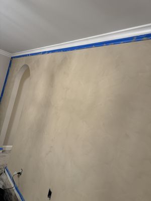 Limewash, faux finish.