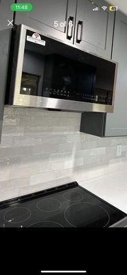 Kitchen backsplash install