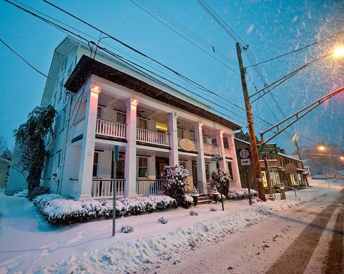 Once in a while, it snows in Frenchtown, NJ