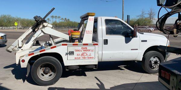 Here at DHS Towing we take pride in keeping our trucks clean!