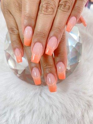 Sky nails spa