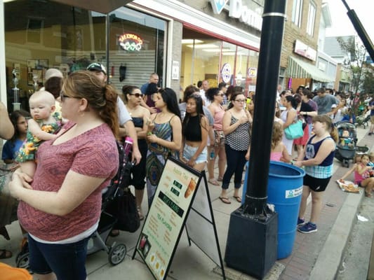 Customer line at Hammonton Food Truck 2015