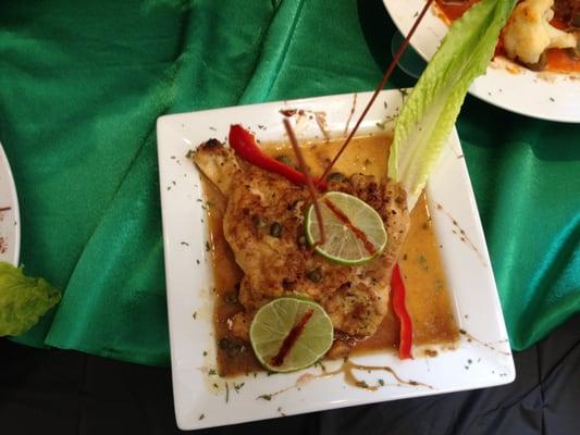 Rueda de Pescado en Salsa, Fish Steak in Tomato Sauce