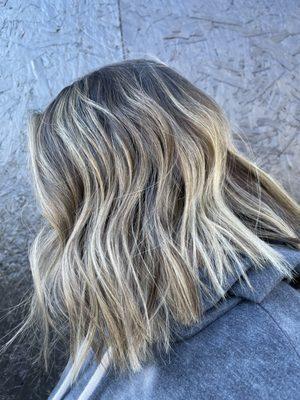 Lob cut balayage