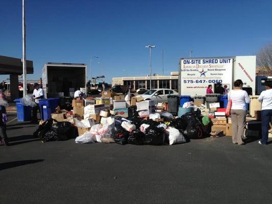 As you can see there was a lot of participation at disposing of their personal papers on Citizens Bank Community shred day...