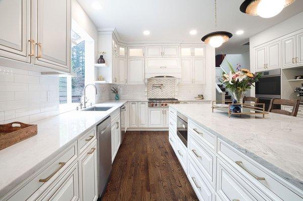 Sammamish, WA | custom cabinetry and super bright and functional design for this incredible kitchen remodel by DHC