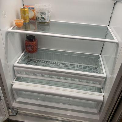 After photo ( refrigerator interior cleaning)