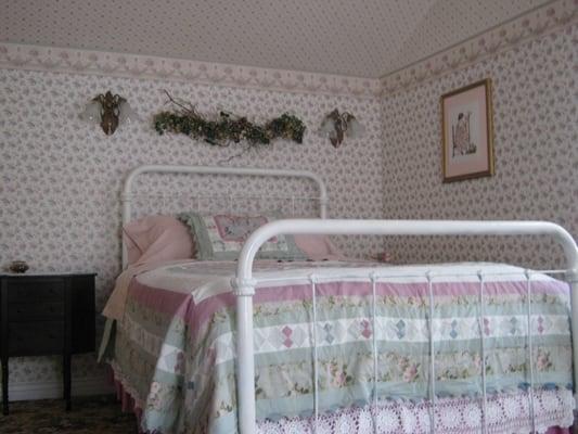 Piccadilly bedchamber